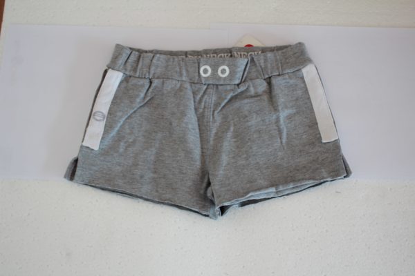 SHORT DEPORTE GRIS