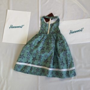 VESTIDO VERDOSO FLORES Y PUNTOS GRISES